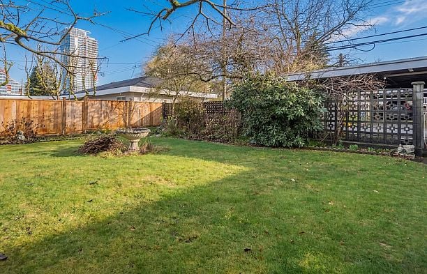 5433 Ash Street Cambie