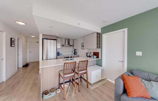 1507 1788 Columbia Street False Creek