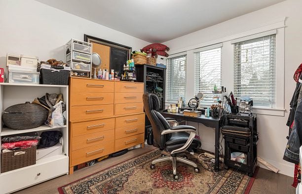 6360 Sophia Street Main