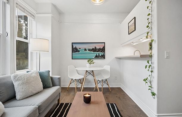 978 W 16th Avenue Cambie