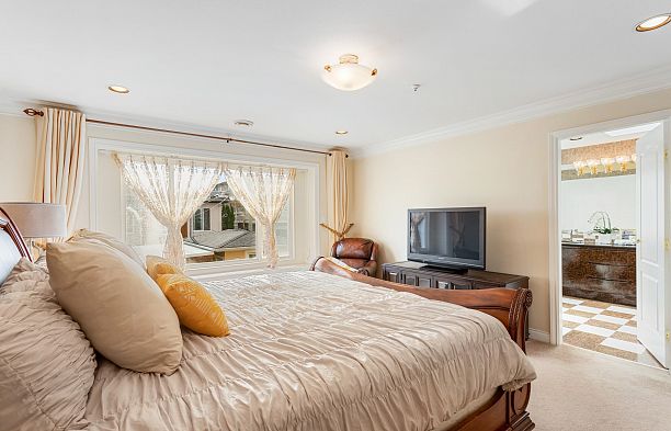 1088 W 42nd Avenue South Granville