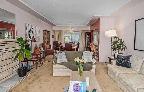 5433 Ash Street Cambie