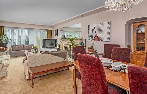 5433 Ash Street Cambie