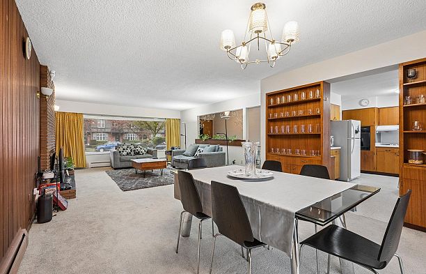 5606 Willow Street Cambie