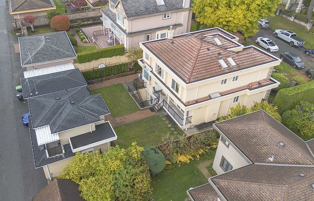 1088 W 42nd Avenue South Granville