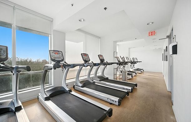 1502 8588 Cornish Street S.W. Marine