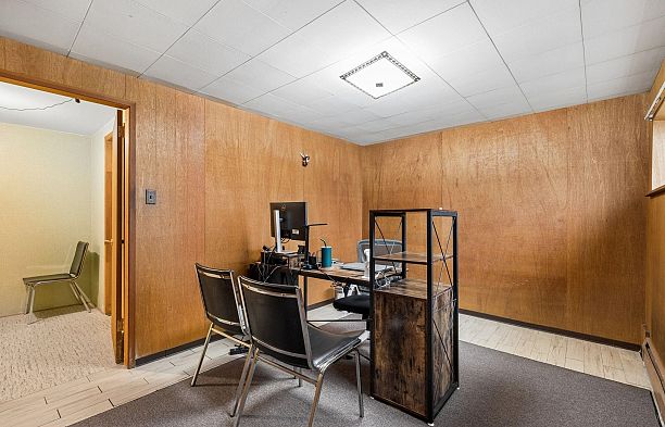 5606 Willow Street Cambie