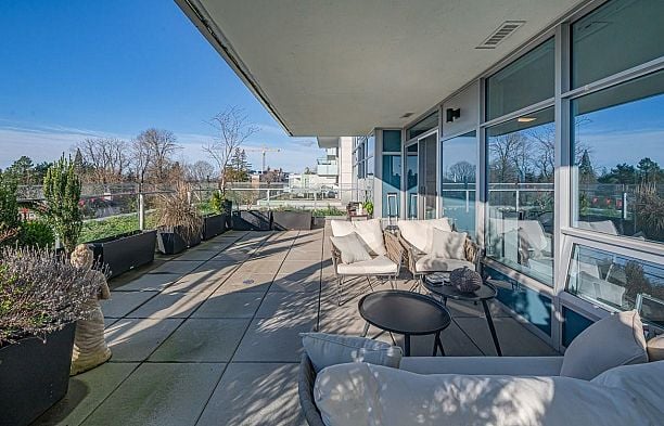 401 5033 Cambie Street Cambie