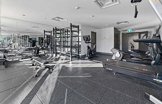 401 5033 Cambie Street Cambie