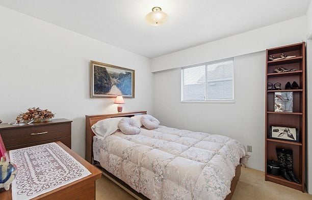 66 E 47th Avenue Main