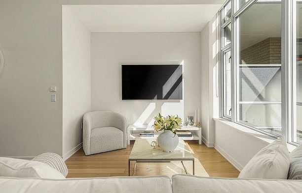 407 77 Walter Hardwick Avenue False Creek