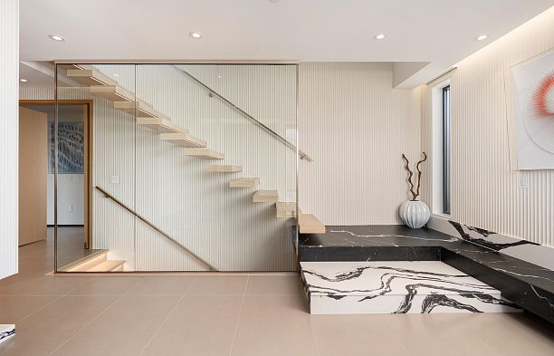 3489 Puget Drive Arbutus