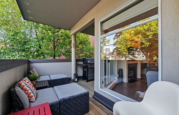 103 1963 W 3rd Avenue Kitsilano