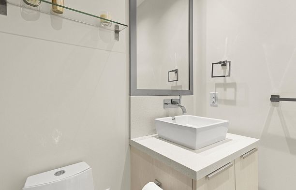 407 77 Walter Hardwick Avenue False Creek