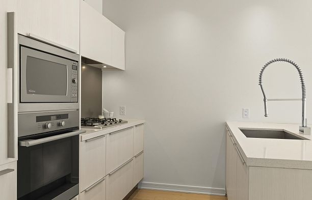 407 77 Walter Hardwick Avenue False Creek