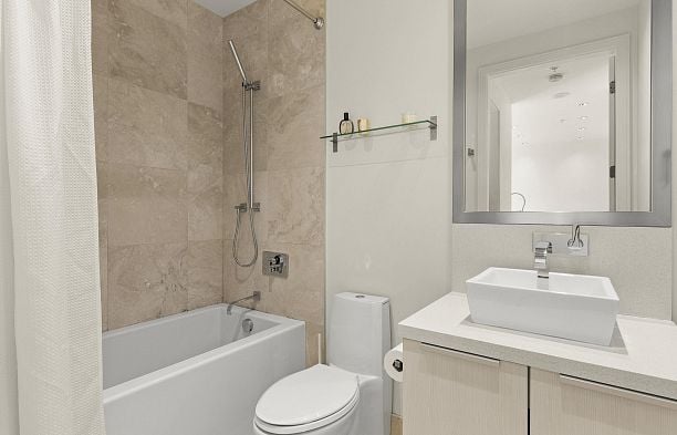 407 77 Walter Hardwick Avenue False Creek