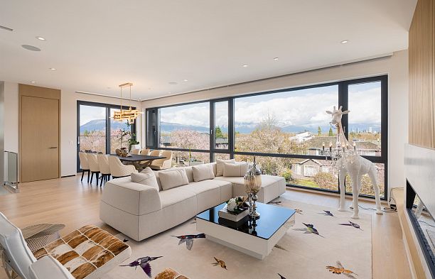 3489 Puget Drive Arbutus