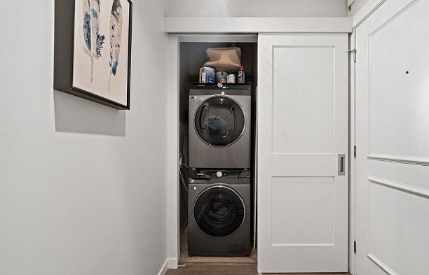 103 1963 W 3rd Avenue Kitsilano