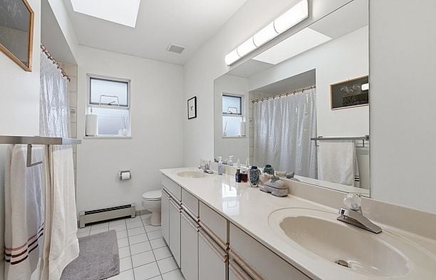 66 E 47th Avenue Main