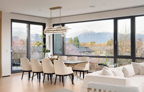 3489 Puget Drive Arbutus