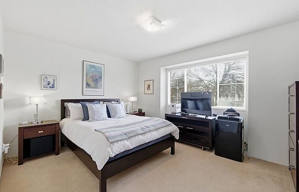 66 E 47th Avenue Main