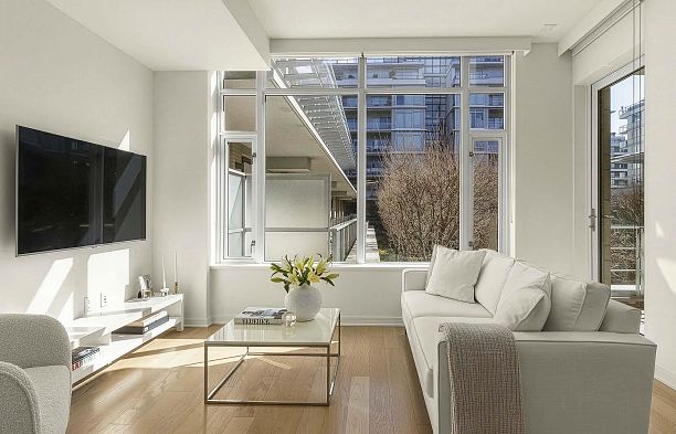 407 77 Walter Hardwick Avenue False Creek