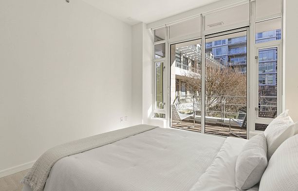 407 77 Walter Hardwick Avenue False Creek