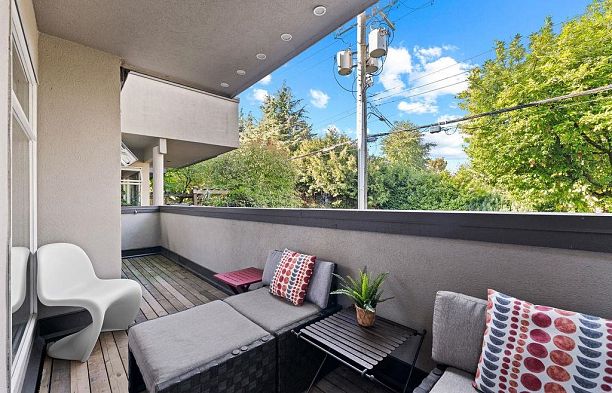 103 1963 W 3rd Avenue Kitsilano