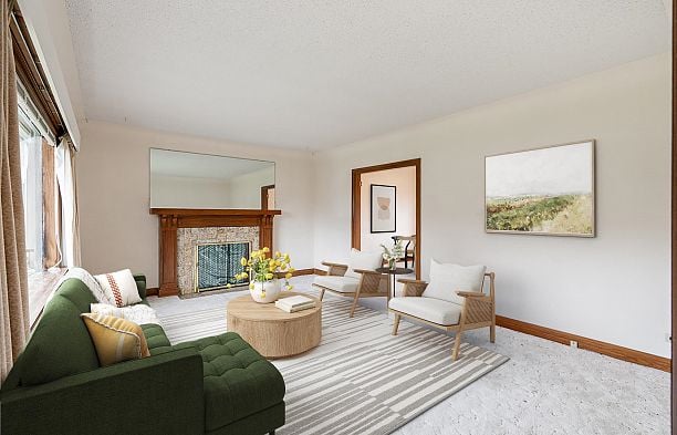 2715 W 31st Avenue MacKenzie Heights