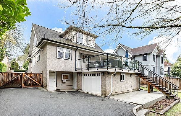 6713 Arbutus Street S.W. Marine