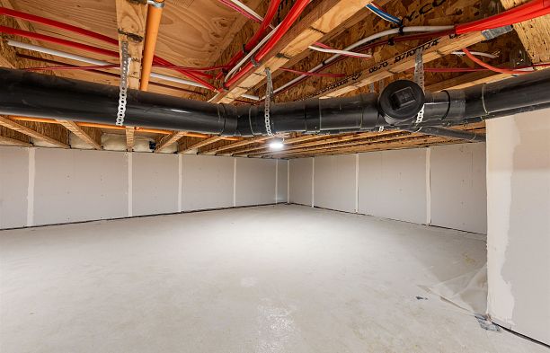 2 2750 W 19th Avenue Arbutus