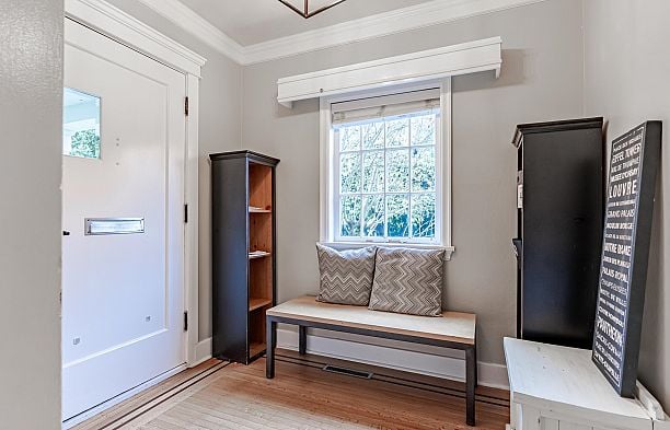 6713 Arbutus Street S.W. Marine