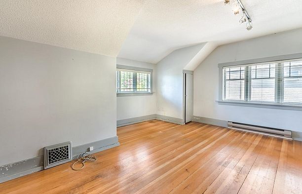 5810 Cartier Street South Granville