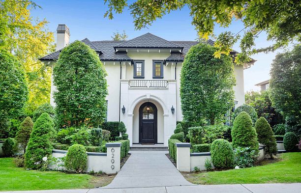 6299 Angus Drive South Granville