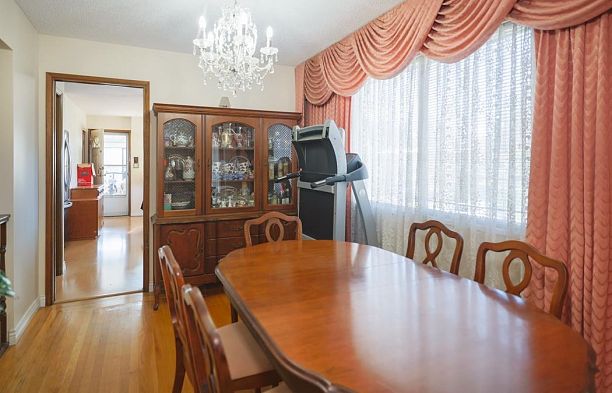 5730 Quebec Street Main