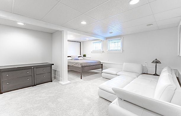 6713 Arbutus Street S.W. Marine