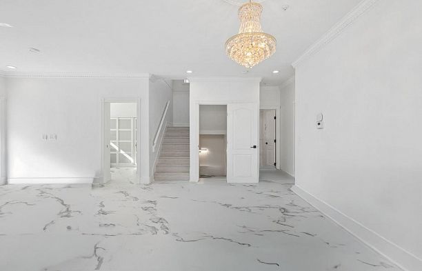 2709 W 37th Avenue MacKenzie Heights