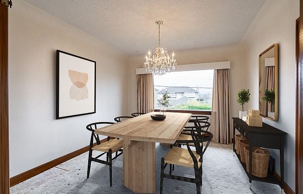 2715 W 31st Avenue MacKenzie Heights