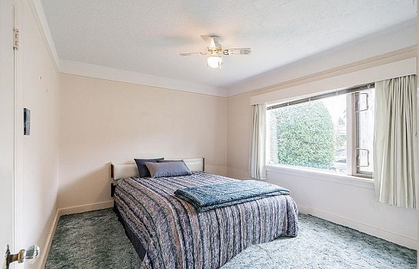 2715 W 31st Avenue MacKenzie Heights