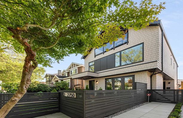 2 2750 W 19th Avenue Arbutus