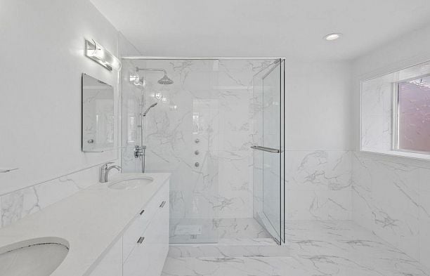 2709 W 37th Avenue MacKenzie Heights