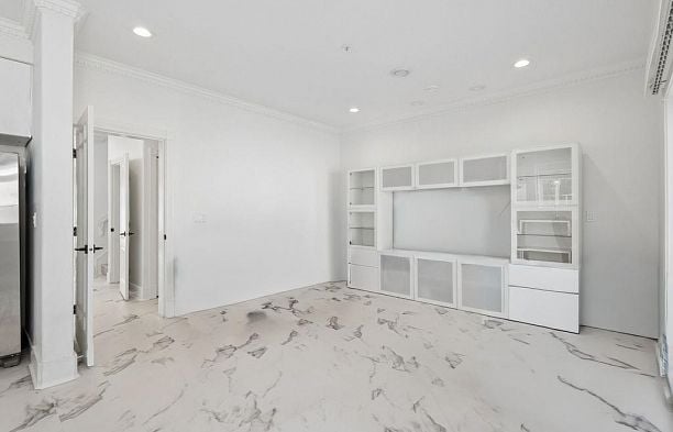 2709 W 37th Avenue MacKenzie Heights