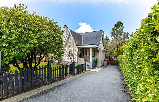 6713 Arbutus Street S.W. Marine