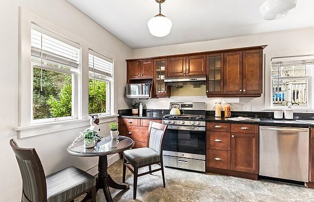 6713 Arbutus Street S.W. Marine