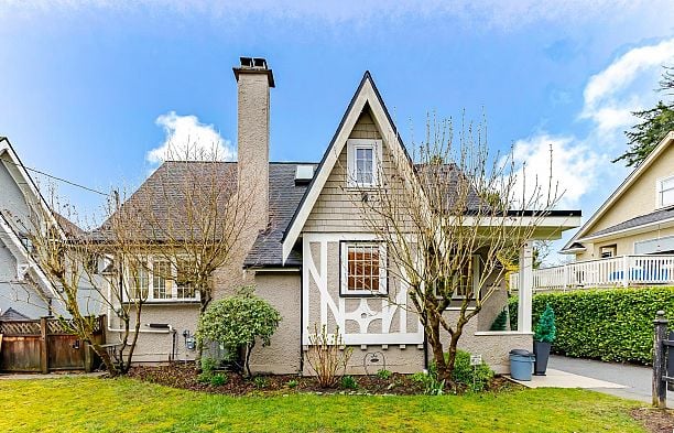 6713 Arbutus Street S.W. Marine