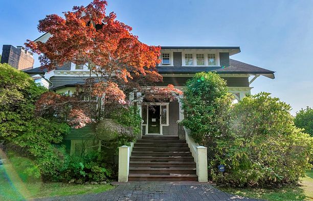 1670 W 49th Avenue South Granville