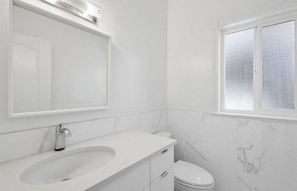 2709 W 37th Avenue MacKenzie Heights