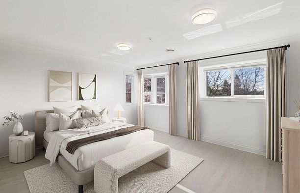 2709 W 37th Avenue MacKenzie Heights