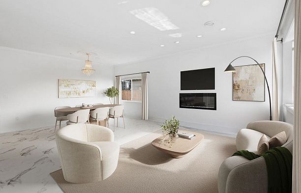 2709 W 37th Avenue MacKenzie Heights