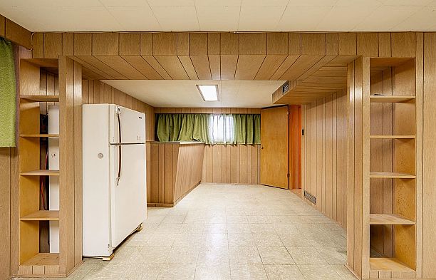 2715 W 31st Avenue MacKenzie Heights